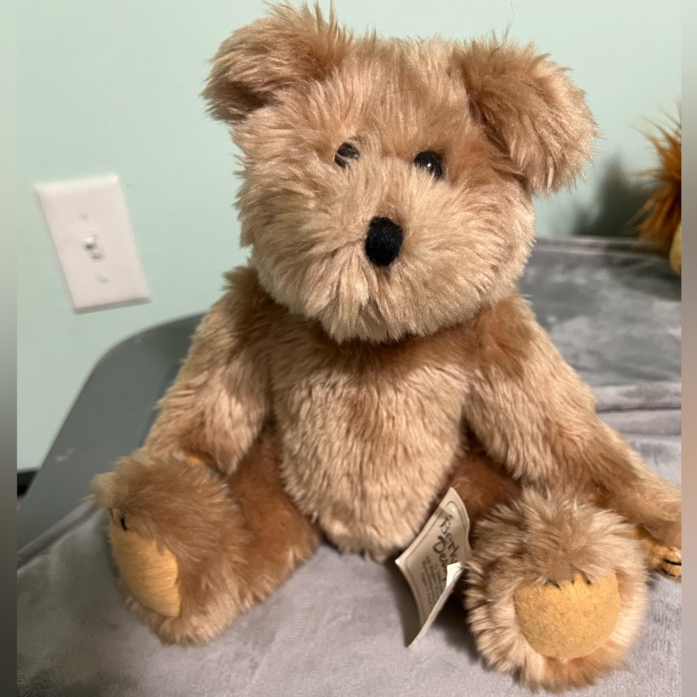 Vintage Berkeley Designs jointed plush brown bear. Stuffed animal, plush bear.